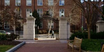 乔治华盛顿大学